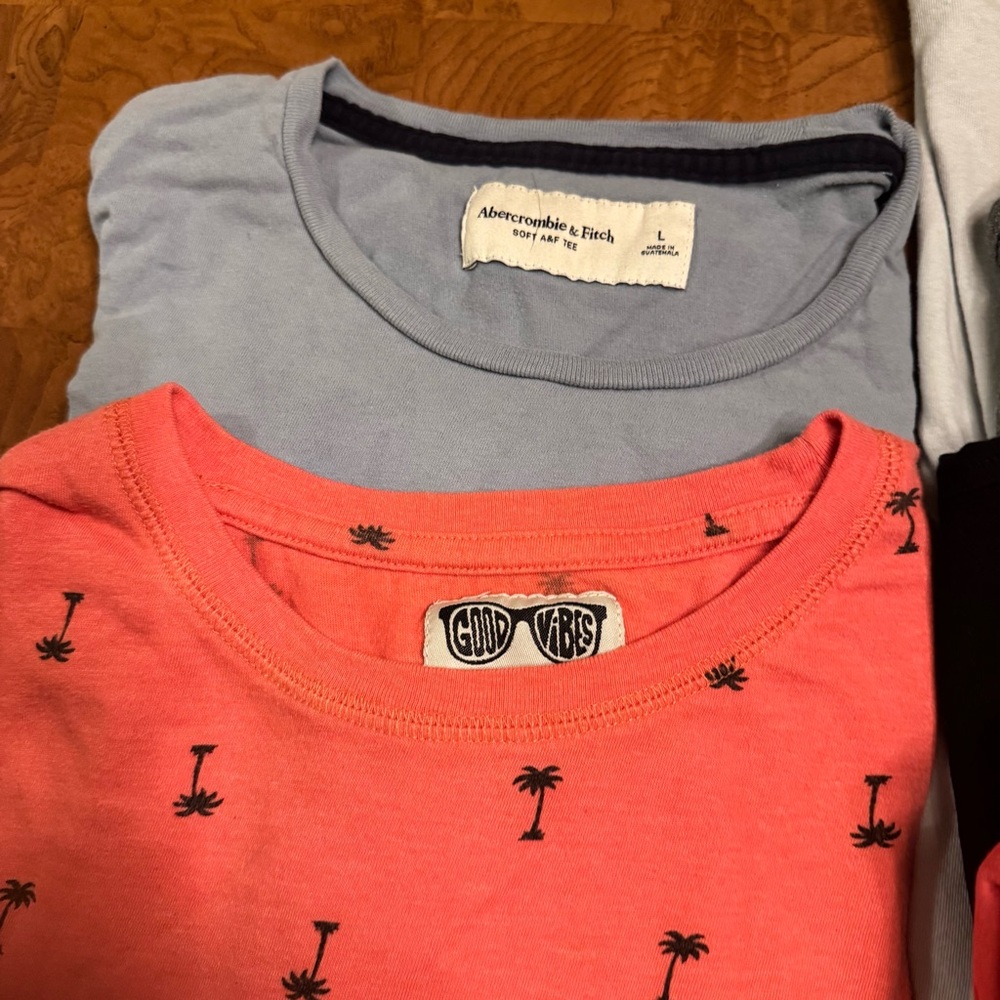 Express Men's Short Sleeve Tees - Assorted Colors - Picture 3 of 9